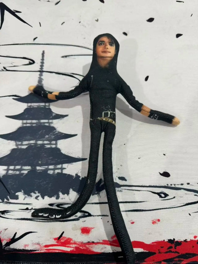Nouvelle figurine en peluche M - Evoker Cosplay Prop avis et prix